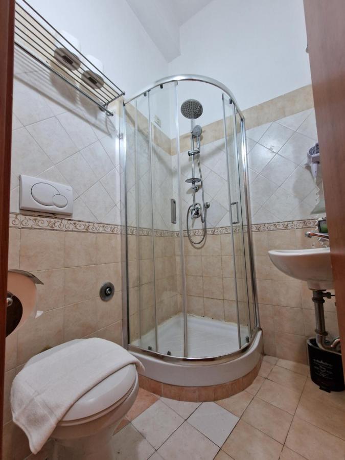 Guest House Goito Rzym Zewnętrze zdjęcie